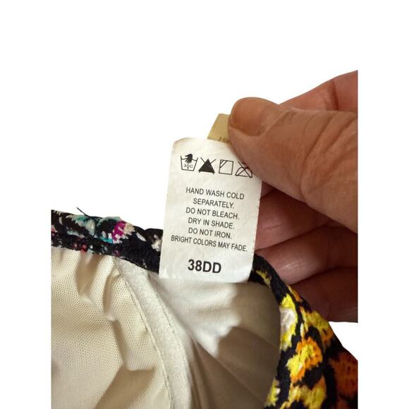 Swim Systems Collection Women's Crochet Halter Bikini Top Size 38DD Multicolor - Picture 6 of 7